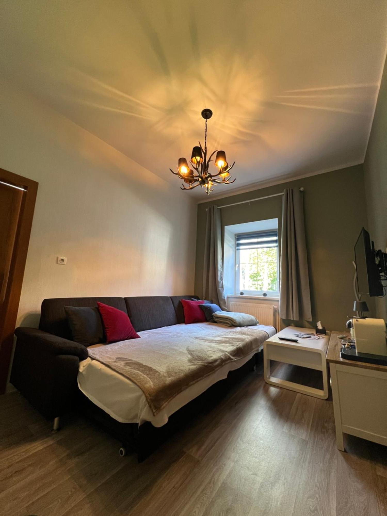 Ausseerland Apartments - Relax, Ski, Hike And Bike, Garden, Parking, Bbq, Near Hallstatt, Loser, Tauplitz And Krippenstein, Free Wi-Fi And Netflix باد اوسي المظهر الخارجي الصورة